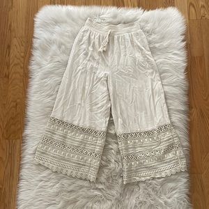 Off-white wide-leg gaucho pants